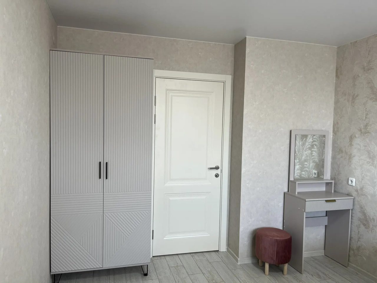 Апартаменты (Апартаменты (Стандарт двухкомнатный (N 13), 2 линия, полуцоколь)), Апарт-отель Локейт