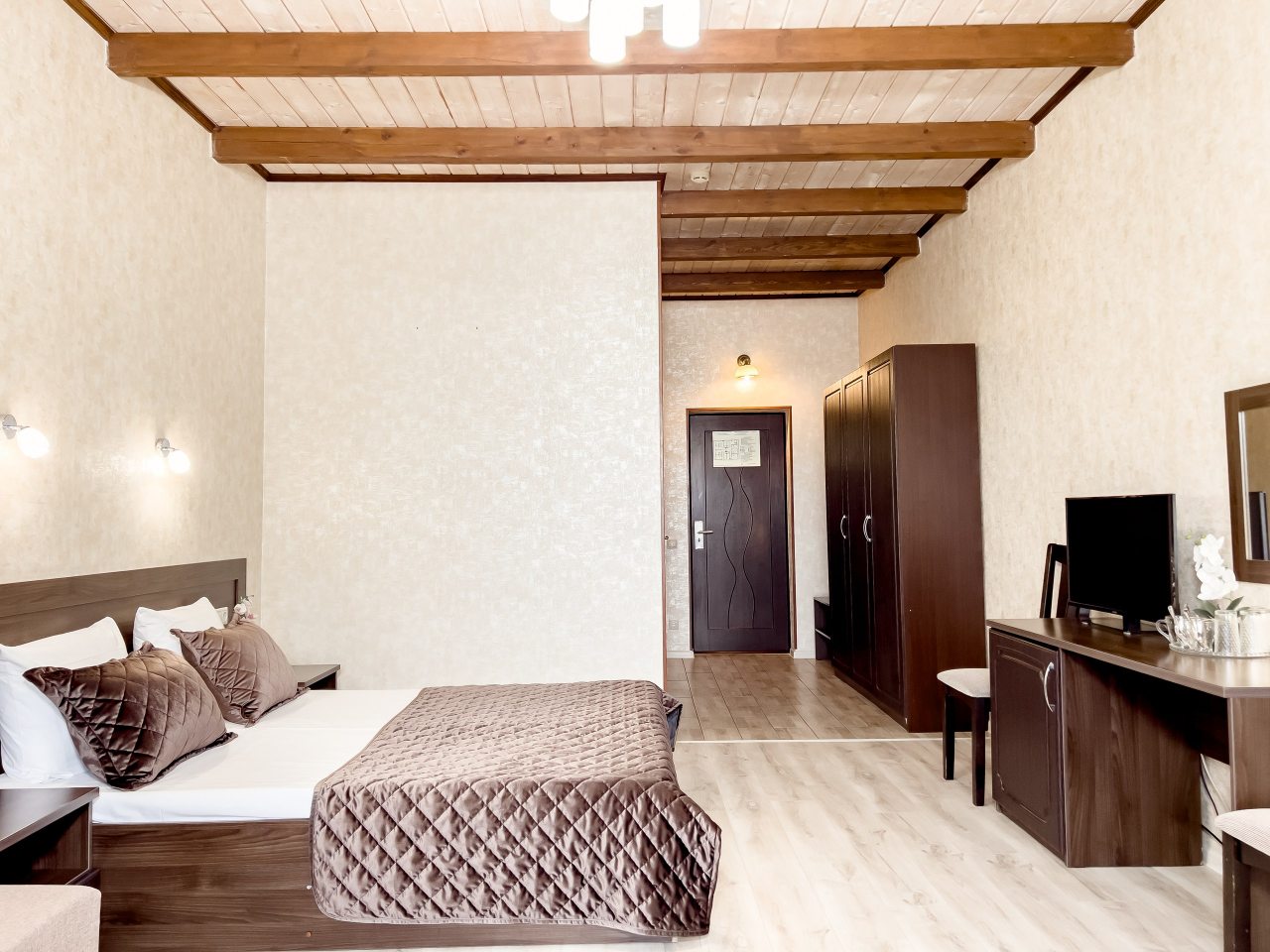 Люкс (С балконом и видом на горы), Отель Greek House