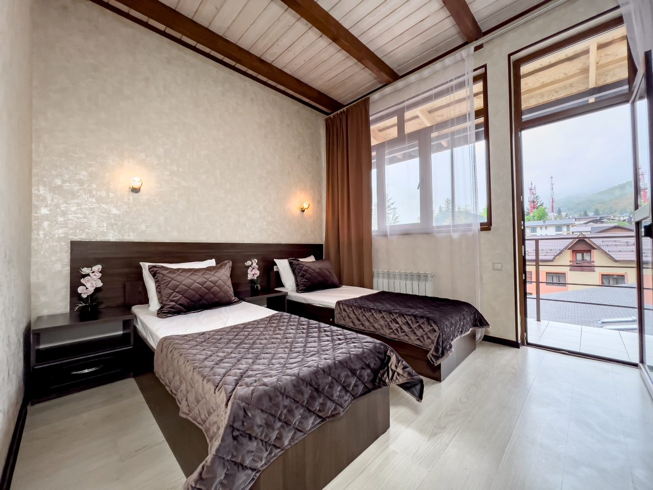 De Luxe (Делюкс с балконом и видом на горы), Отель Greek House