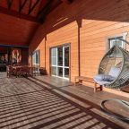 Шале (На 8 персон с сауной и террасой с видом на Вуоксу), Загородный клуб Жемчужина