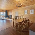 Коттедж (На 8 персон с террасой и видом на Вуоксу), Загородный клуб Жемчужина