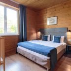 Коттедж (На 8 персон с террасой и видом на Вуоксу), Загородный клуб Жемчужина