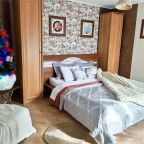 Студио (Итальянская), Апартаменты Гостиный Дворъ и Ко на Щорса 103