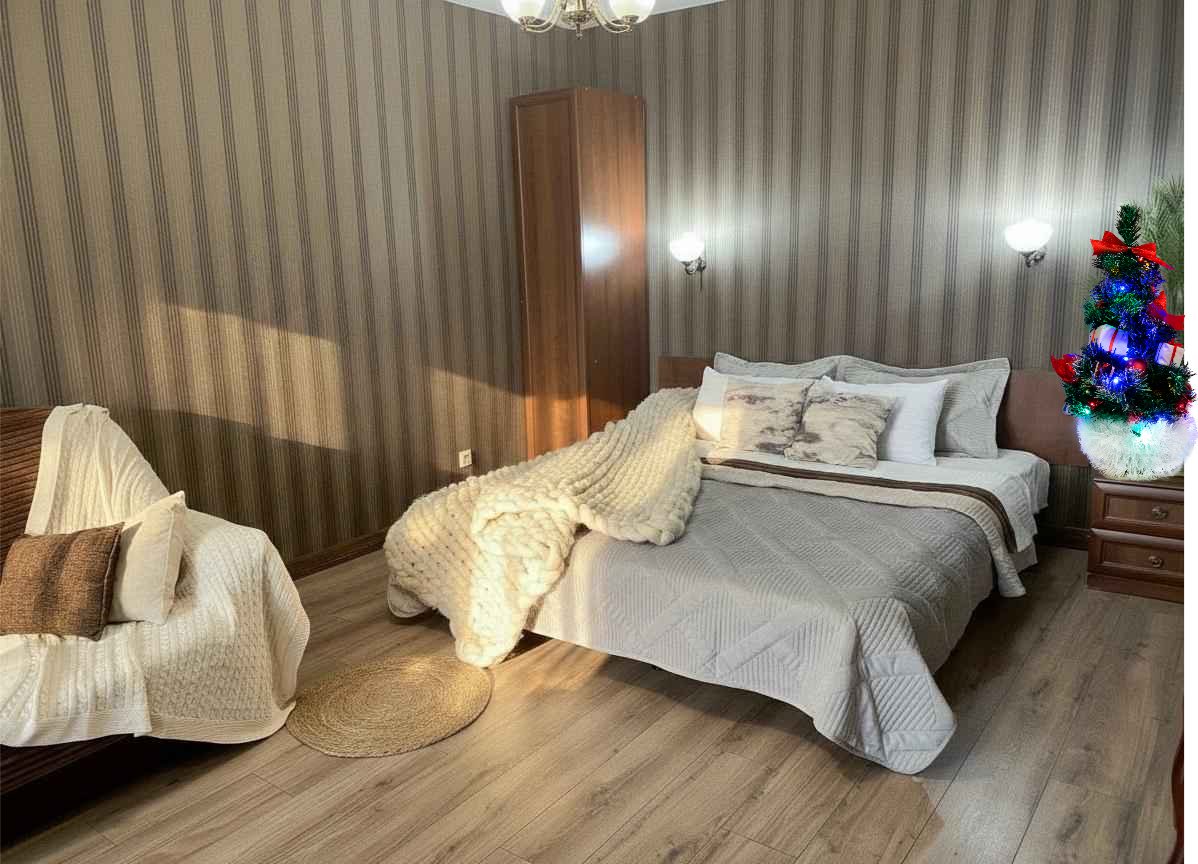 Семейный (Камин), Апартаменты Гостиный Дворъ и Ко на Щорса 103