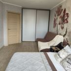 Четырехместный (Тюльпаны), Апартаменты Гостиный Дворъ и Ко на Щорса 103