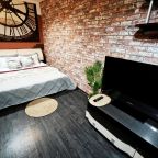 Люкс (Хроника), Апартаменты Гостиный Дворъ и Ко на Щорса 103