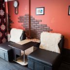 Люкс (Хроника), Апартаменты Гостиный Дворъ и Ко на Щорса 103