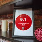 Люкс (Хроника), Апартаменты Гостиный Дворъ и Ко на Щорса 103