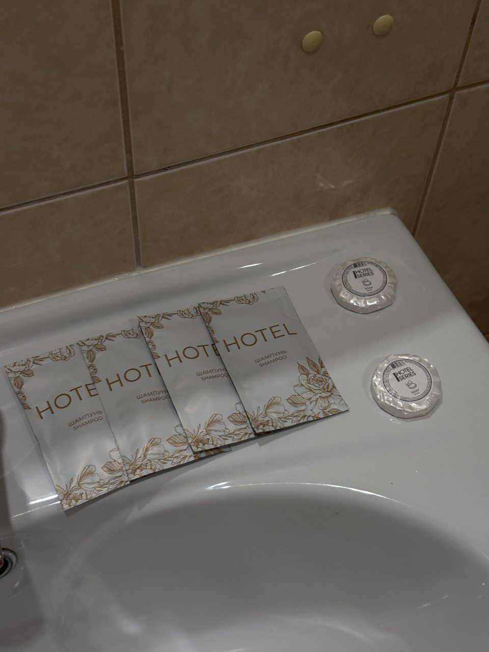 Двухместный (Кофморт), Гостиница LaStoria