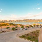 Вид на море, Отель Акварели