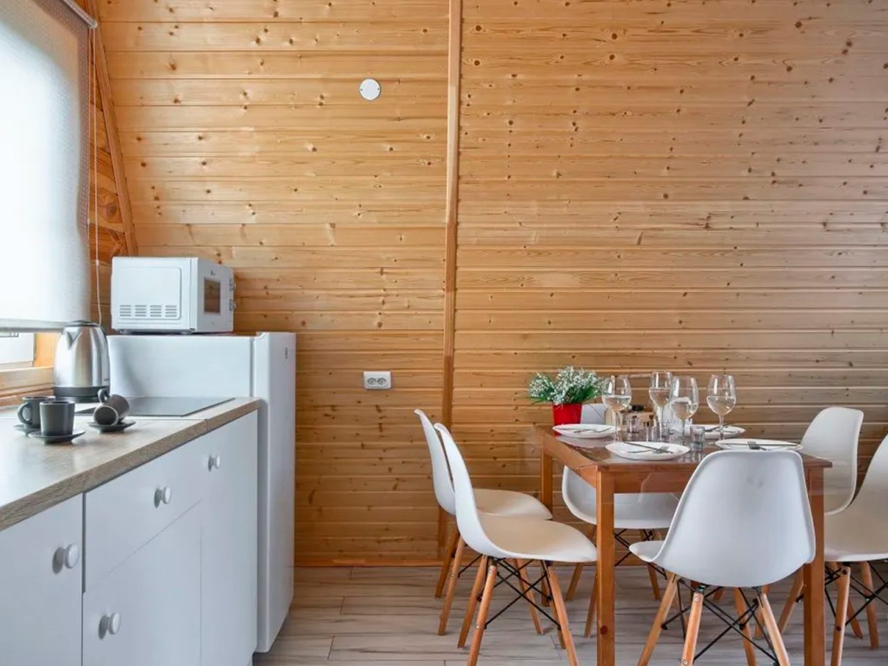 Аренда дома посуточно в Лен области «Рай в Шалаше»