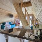 Шале (Большой дом), Гостевой дом Рай в шалаше в Коробицыно