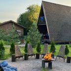 Своя ухоженная территория, Гостевой дом Рай в шалаше в Коробицыно