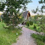 Своя ухоженная территория, Гостевой дом Рай в шалаше в Коробицыно