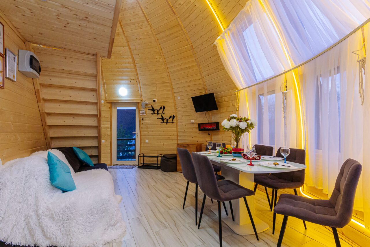 Девятиместный (Купольный домик 2), Гостевой дом Рай в шалаше в Коробицыно