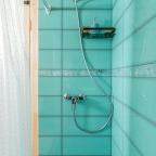 Шале (Большой дом), Гостевой дом Рай в шалаше в Коробицыно