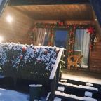 Шале (Большой дом), Гостевой дом Рай в шалаше в Коробицыно