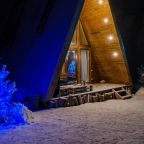 Шале (Шале 2), Гостевой дом Рай в шалаше в Коробицыно