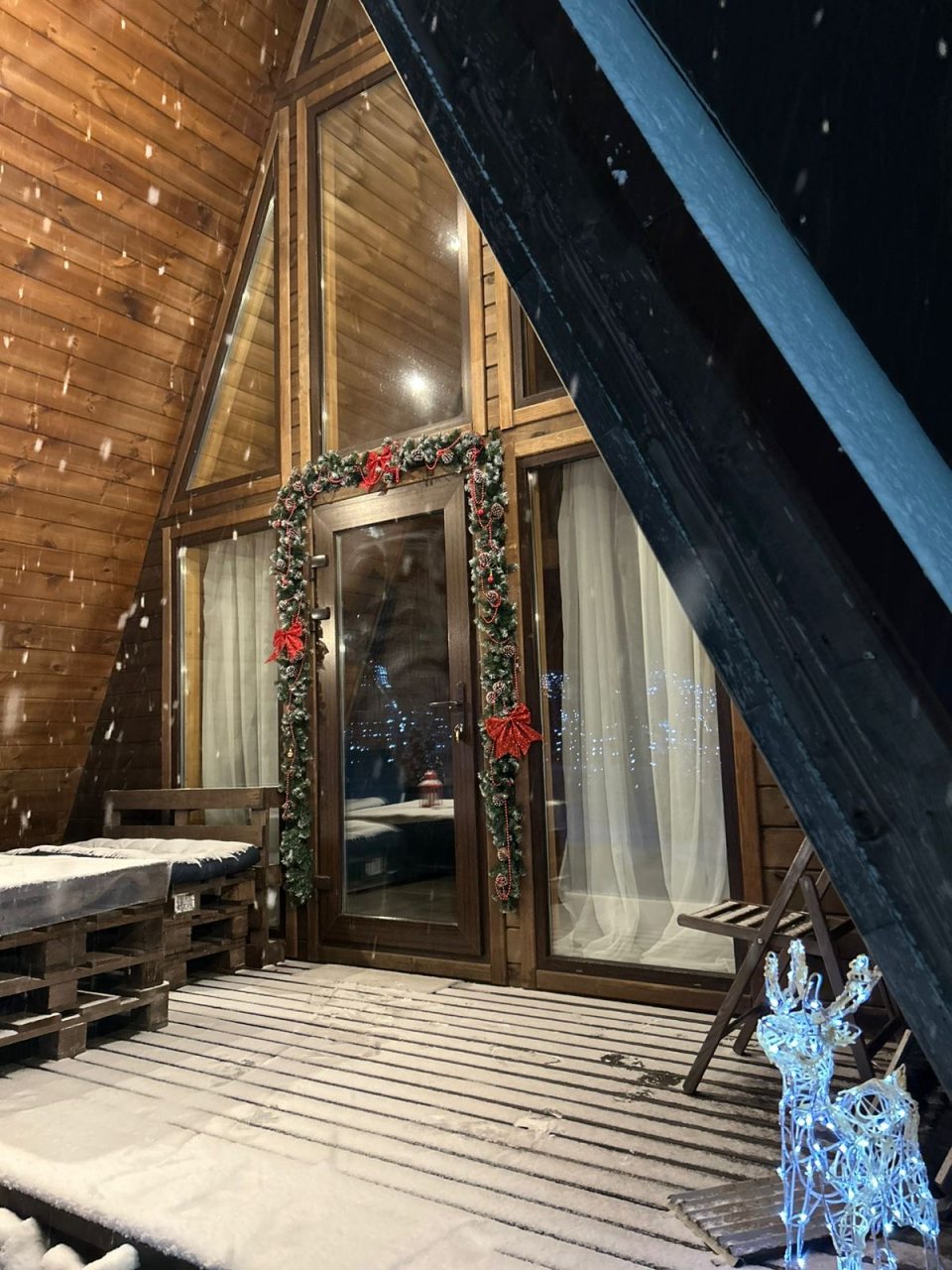 Шале (Шале 2), Гостевой дом Рай в шалаше в Коробицыно