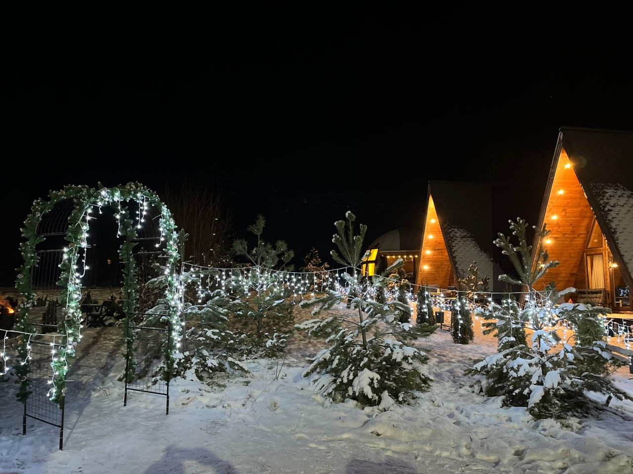 Шале (Шале 2), Гостевой дом Рай в шалаше в Коробицыно