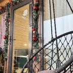 Шале (Большой дом), Гостевой дом Рай в шалаше в Коробицыно