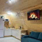 Шале (Большой дом), Гостевой дом Рай в шалаше в Коробицыно