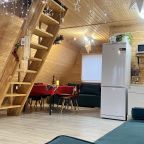 Шале (Большой дом), Гостевой дом Рай в шалаше в Коробицыно