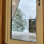 Шале (Большой дом), Гостевой дом Рай в шалаше в Коробицыно