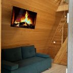 Шале (Шале 3), Гостевой дом Рай в шалаше в Коробицыно