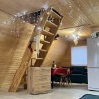 Шале (Большой дом), Гостевой дом Рай в шалаше в Коробицыно