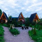 Шале (Шале 1), Гостевой дом Рай в шалаше в Коробицыно