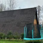Спортивная площадка, Гостевой дом Рай в шалаше в Светлом