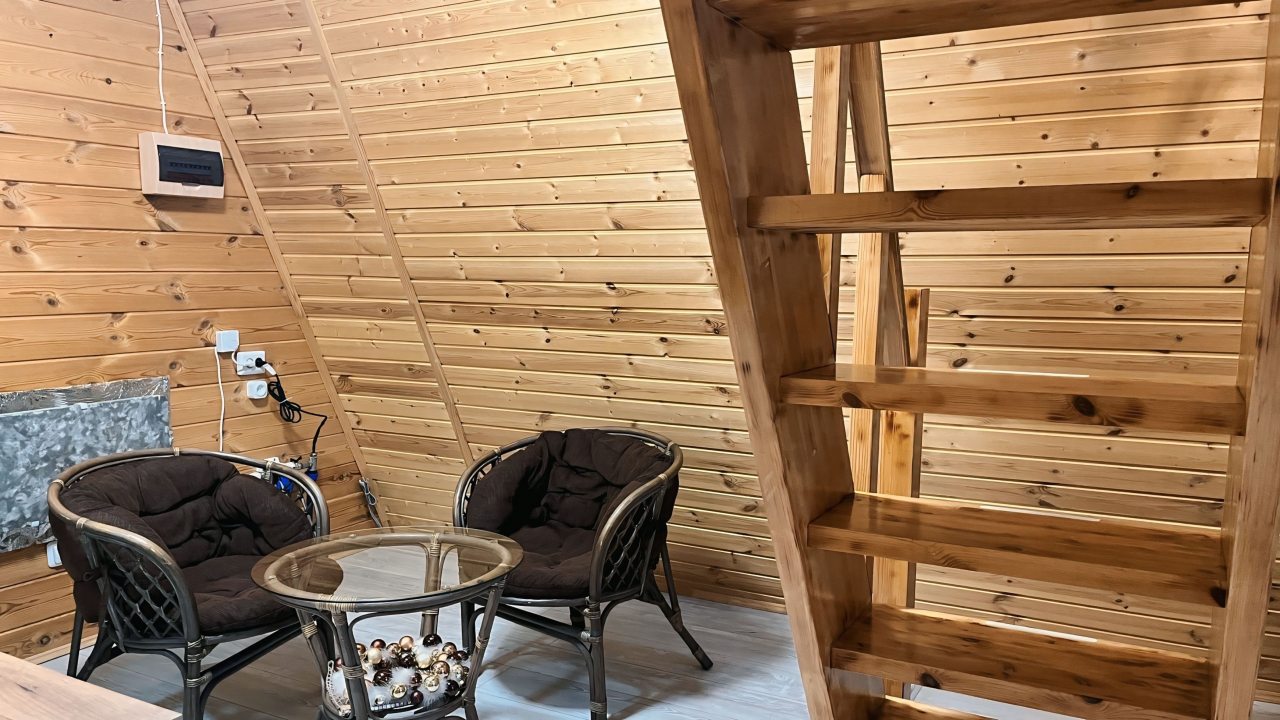 Шале (Шале 4), Гостевой дом Рай в шалаше в Светлом