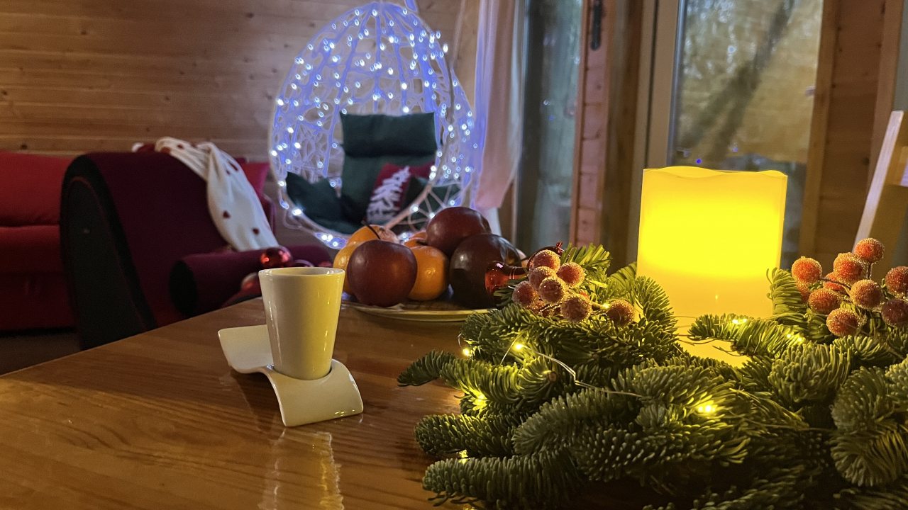 Шале (Шале 4), Гостевой дом Рай в шалаше в Светлом