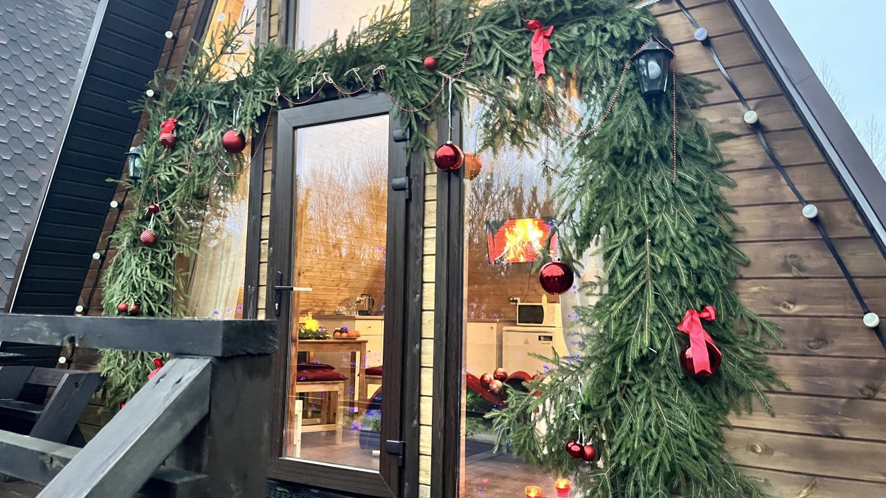 Наши домики готовы к встрече гостей на НГ праздники !