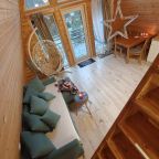 Шале (Шале 4), Гостевой дом Рай в шалаше в Светлом