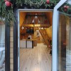 Шале (Шале 4), Гостевой дом Рай в шалаше в Светлом