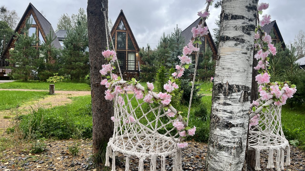 Шале (Шале 4), Гостевой дом Рай в шалаше в Светлом