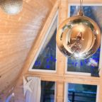 Шале (Шале 2 все оттенки красного), Гостевой дом Рай в шалаше в Светлом