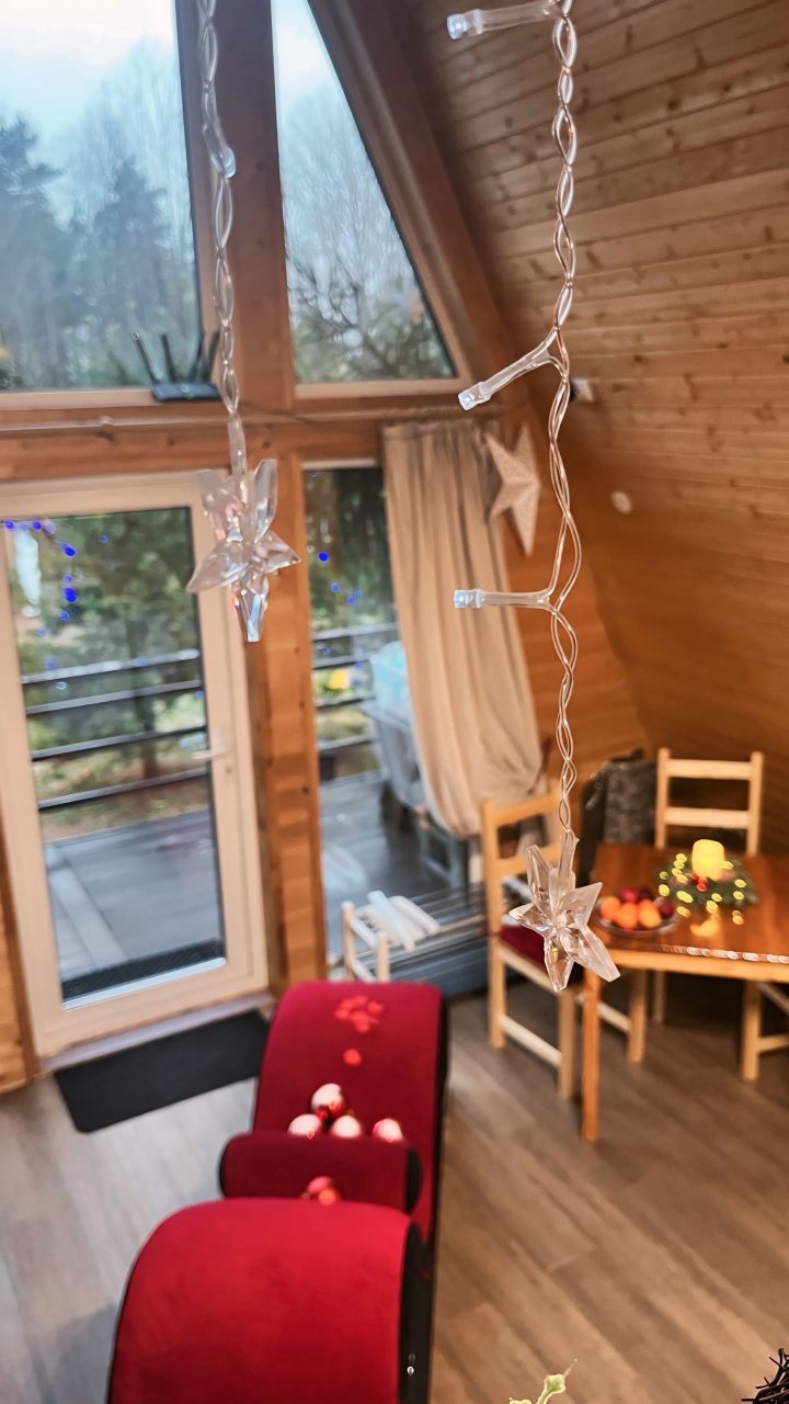 Шале (Шале 2 все оттенки красного), Гостевой дом Рай в шалаше в Светлом