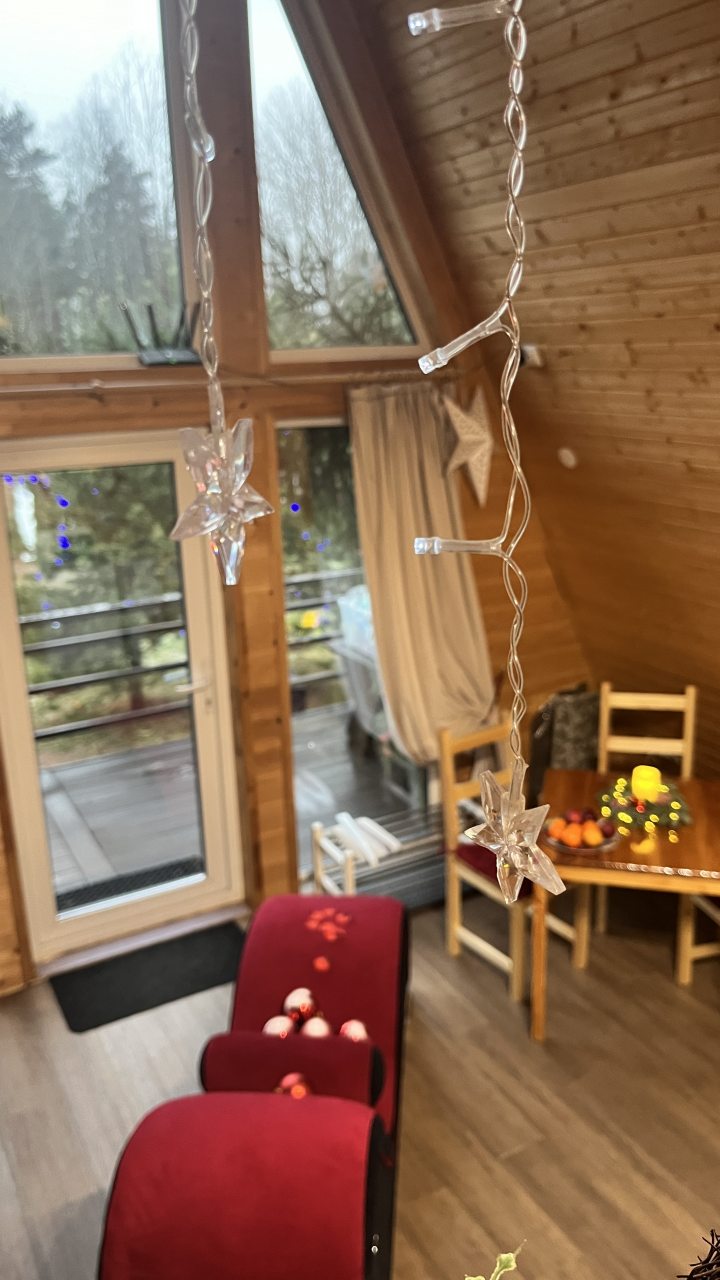 Шале (Шале 2 все оттенки красного), Гостевой дом Рай в шалаше в Светлом