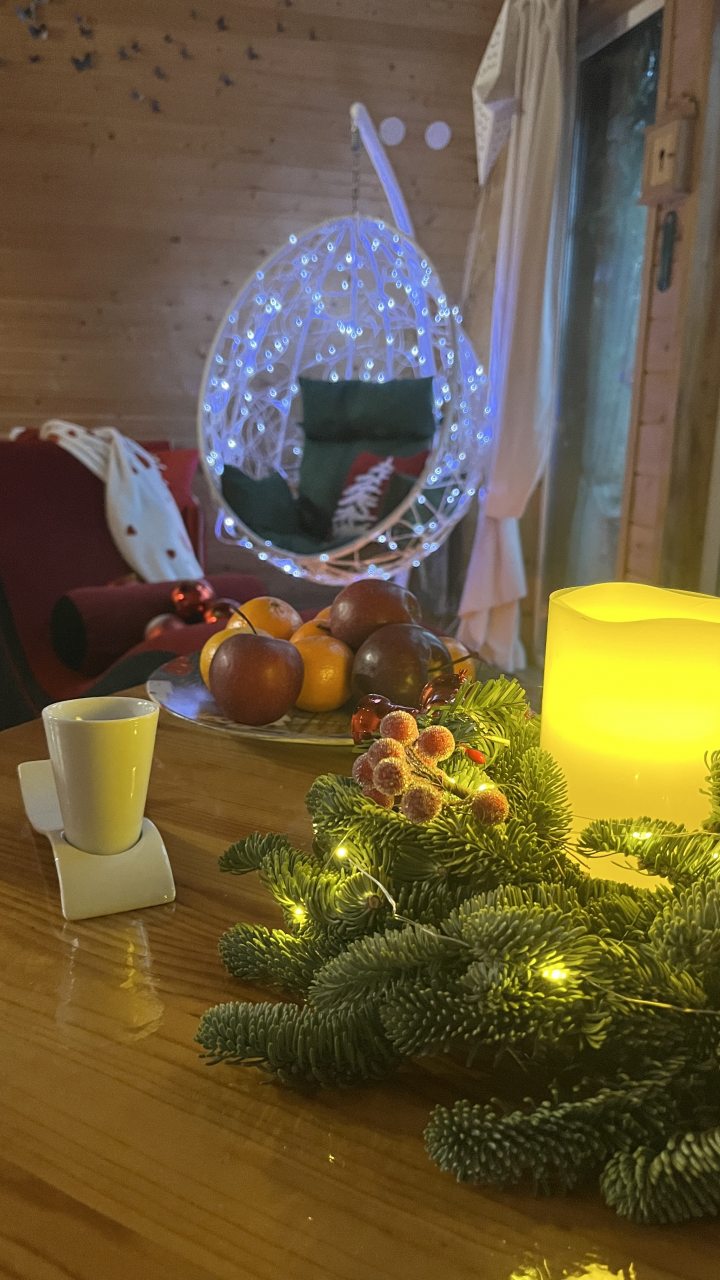 Шале (Шале 2 все оттенки красного), Гостевой дом Рай в шалаше в Светлом