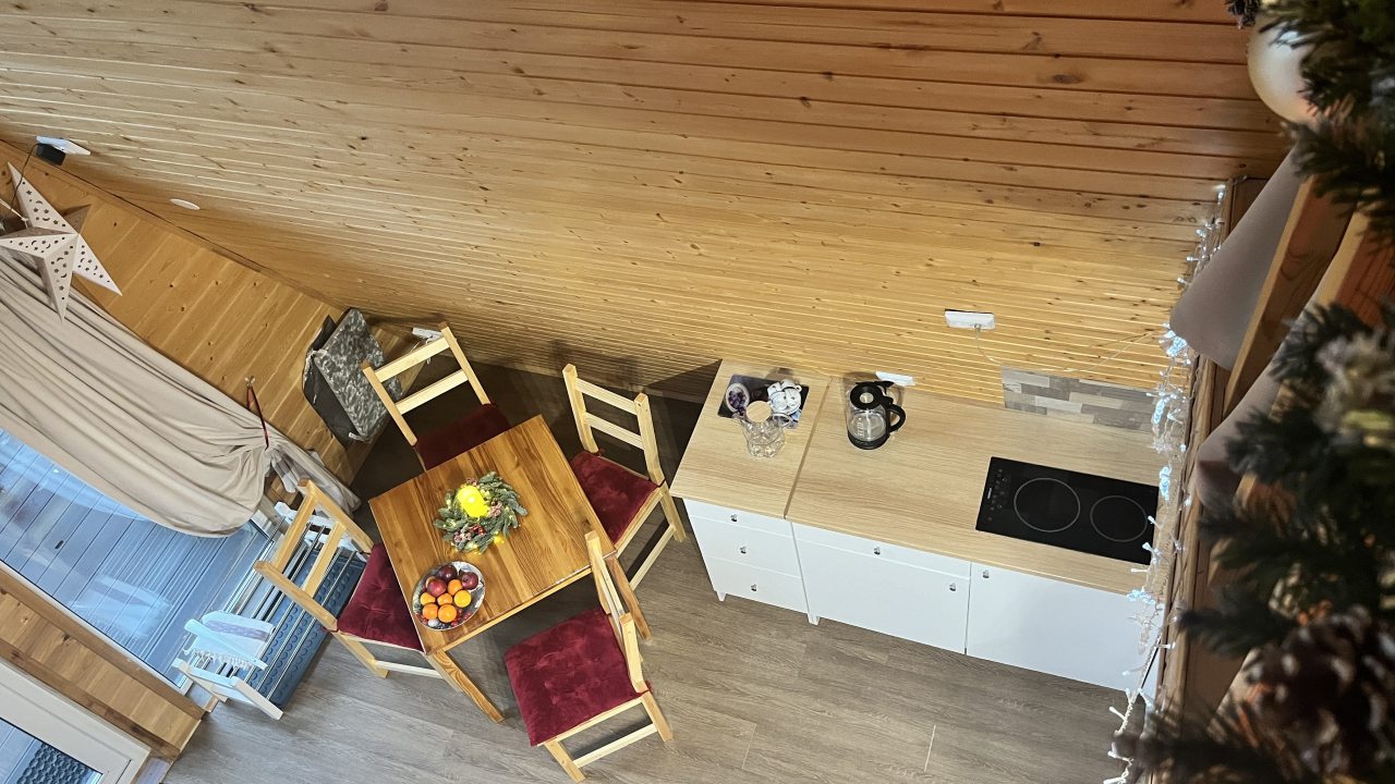 Шале (Шале 2 все оттенки красного), Гостевой дом Рай в шалаше в Светлом