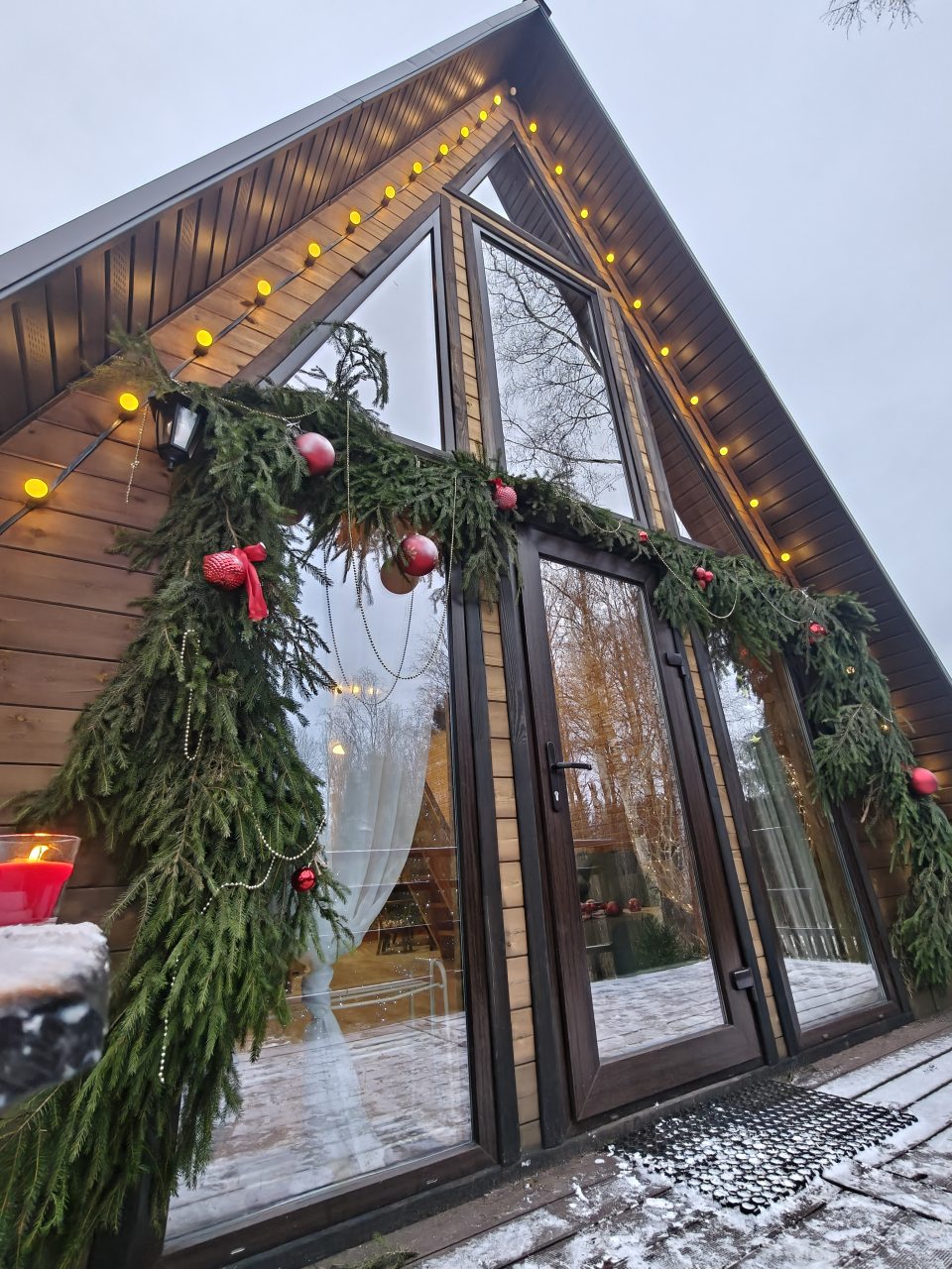 Шале (Шале 2 все оттенки красного), Гостевой дом Рай в шалаше в Светлом