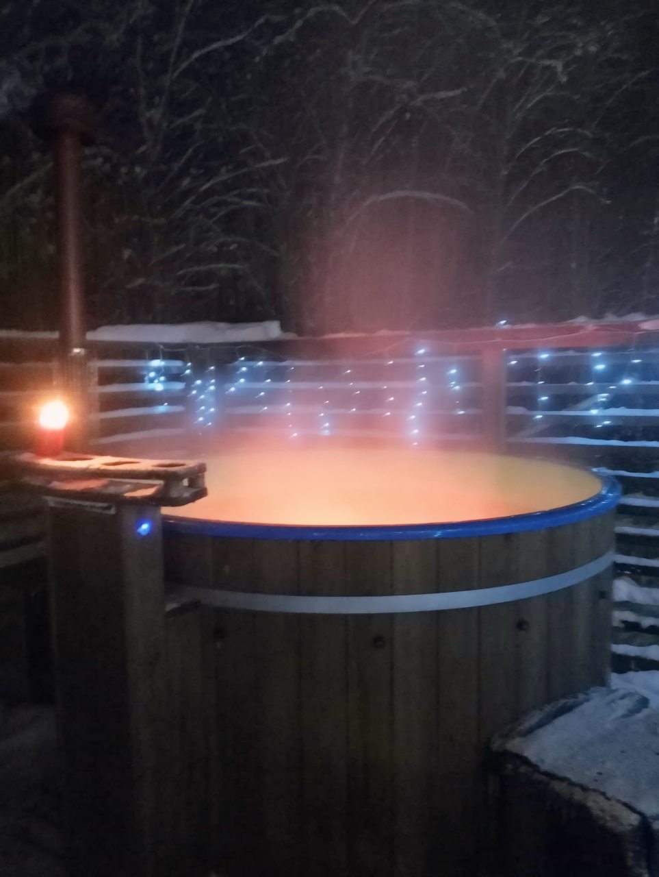 Шале (Шале 2 все оттенки красного), Гостевой дом Рай в шалаше в Светлом