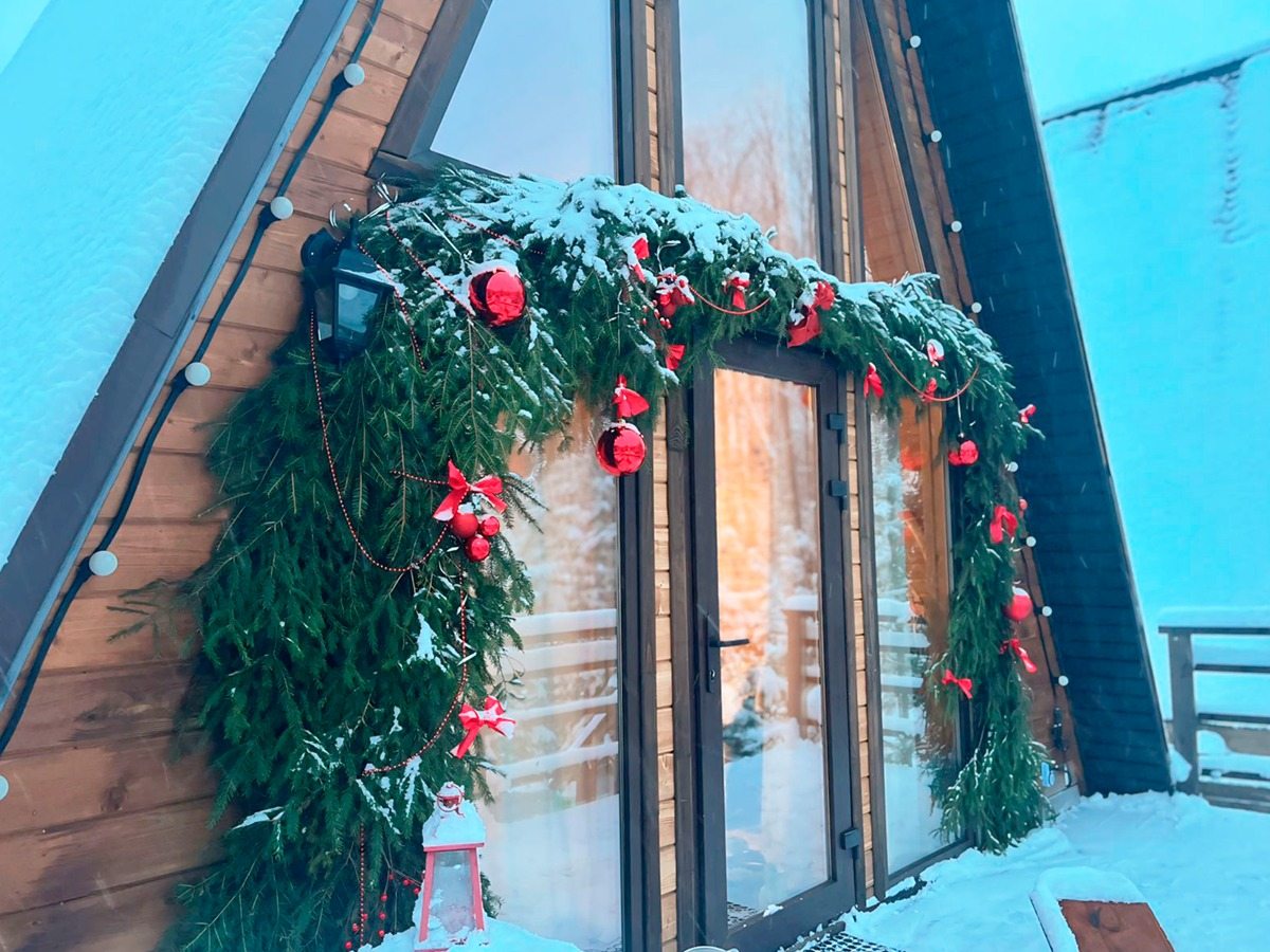 Шале (Шале 2 все оттенки красного), Гостевой дом Рай в шалаше в Светлом