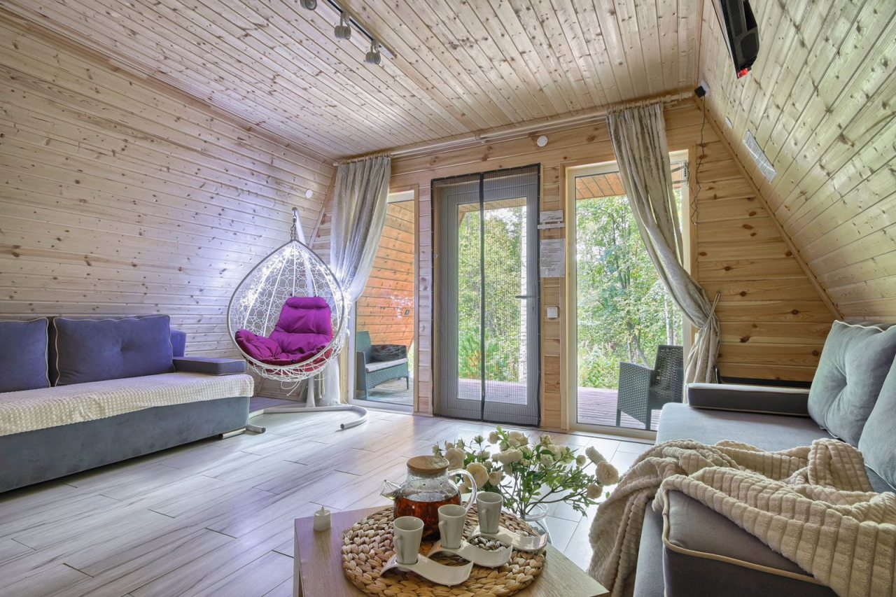 Рай в шалаше домик с выходом в лес