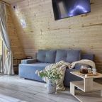 Шале (Большой дом с видом на лес), Гостевой дом Рай в шалаше в Светлом