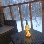 Шале (Большой дом с видом на лес), Гостевой дом Рай в шалаше в Светлом