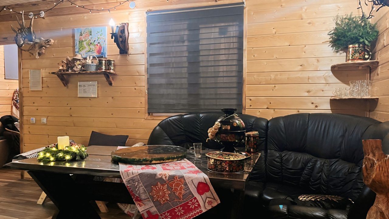 Шале (Шале 1), Гостевой дом Рай в шалаше в Светлом